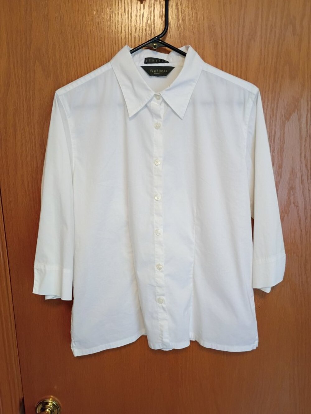 Van Heusen White Button down Women's Sz L 3/4 Sleeve Stretch Shirt Collared EUC
